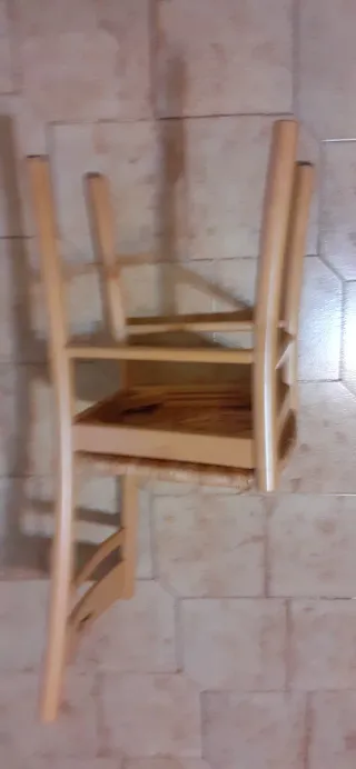 Sedia in legno beige