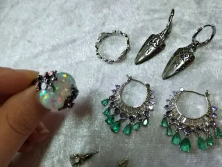 Lote alta bisutería anillos y pendientes