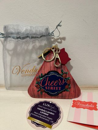 Vendula London Llavero Triángulo Billar