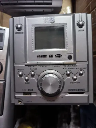 Lote 3 equipos música CD/Radio/Caset LG, JVC, Sans