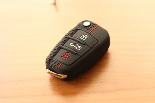 Funda silicona para mando de coche.