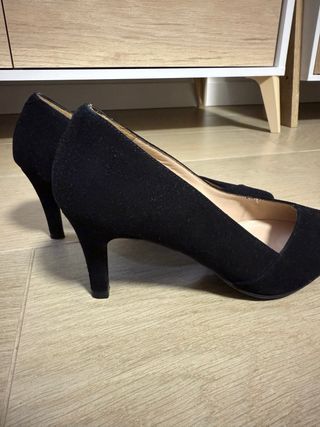 Zapatos tacón negros ante