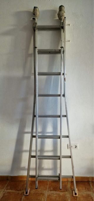 Escalera aluminio 2 tramos transformable