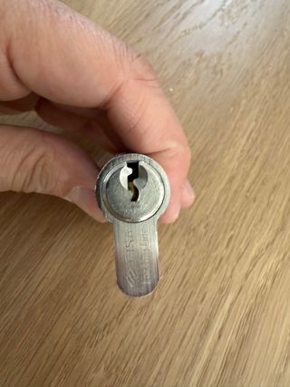 Bombín CISA UMA 08010-17