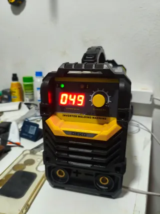 Máquina Soldar Inverter DEKO + Careta Soldar