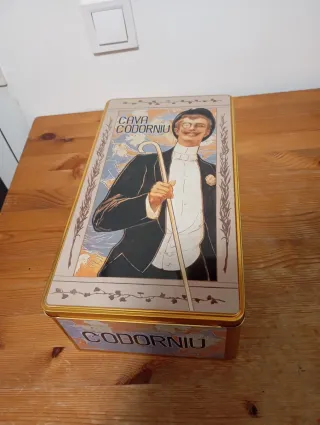 Caja Metálica Grande Codorniu