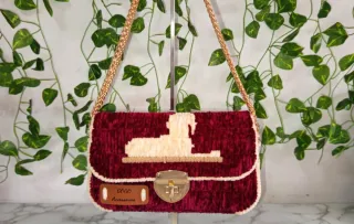 Bolso de terciopelo hecho a mano