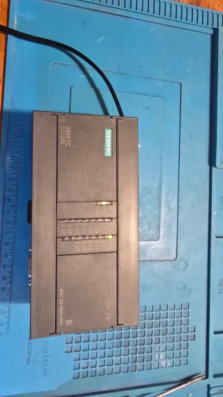 Siemens PLC SIMATIC S7-200 CPU 212 PLC