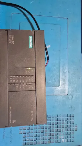 Siemens PLC SIMATIC S7-200 CPU 212 PLC