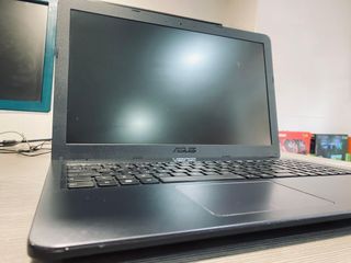 Portátil ASUS X543B - SSD 256GB - Win 11