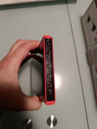 Nintendo Switch Edición Mario Roja