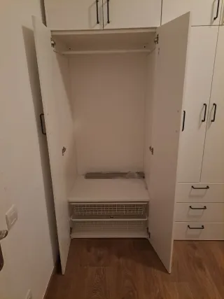 Armario blanco en perfecto estado