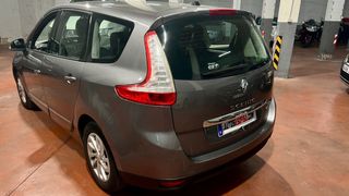 Renault Grand Scenic 2013