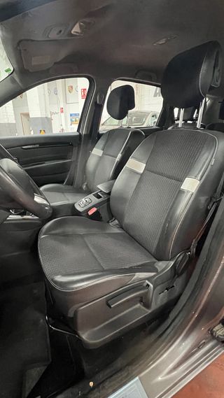 Renault Grand Scenic 2013