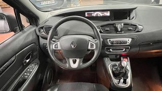 Renault Grand Scenic 2013