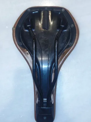 Sillín Syncros Tofino 2.5 Regular Marrón