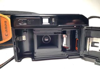 Canon AF35M II con su objetivo f=38mm/1:2,8