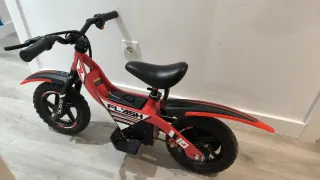 Moto Eléctrica Infantil Flash Roja
