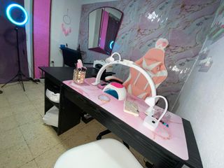 Manicurista En Spa y Domicilio