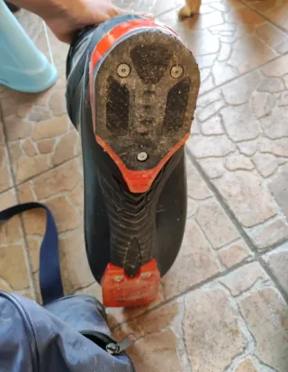 Scarponi Sci uomo Atomic Tritech Technology