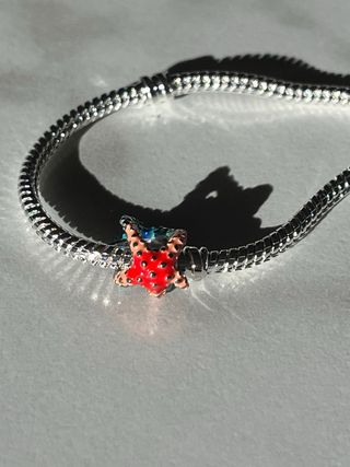 Charm Doble Estrella de Mar Plata. NUEVO