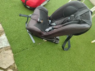 Silla de coche para bebé gris