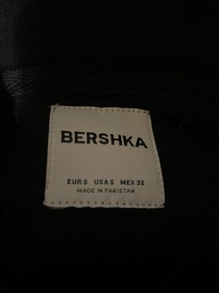 Sudadera bershka negra