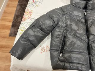 Anorak plumífero hombre Zara gris