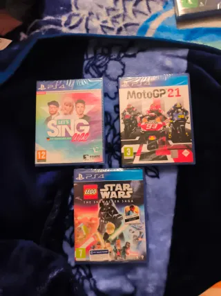 Juegos PS4: MotoGP 21, Let's Sing 2022, Lego Star