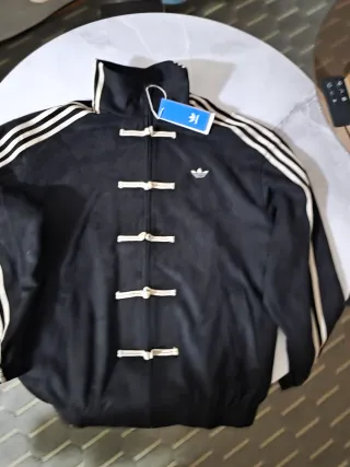 Chaqueta Adidas Edición Limitada Mercado Chino