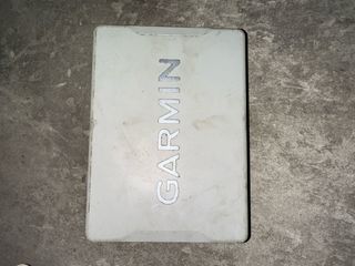 Pantalla Garmin GPSMAP 723 con grieta