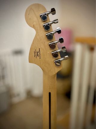 Guitarra Squier Affinity LPB Ltd Ed.