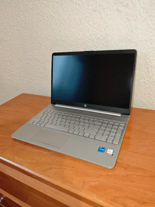 Portátil HP 15" FHD i5 12Gen 24GB RAM 512GB SSD
