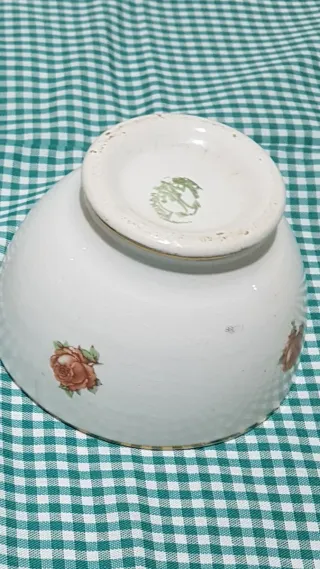 Antiguos Cuencos de Porcelana    "LA CARTUJA"