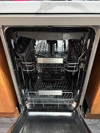 Lavavajillas Whirlpool 45cm