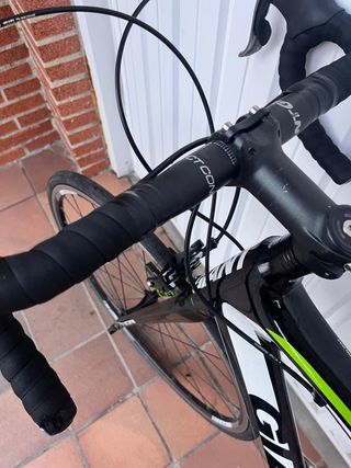 Bicicleta Carretera Giant Composite Negra