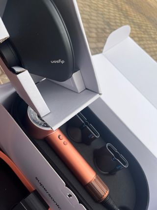 Secador de pelo dyson super sonic nural