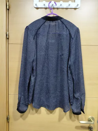 Blusa negra lunares blancos talla 40