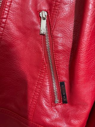 Chaqueta Roja Cuero Sintético DI-BYE