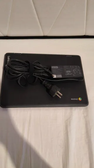Portátil Lenovo Chromebook Negro