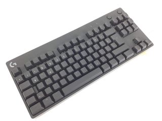 teclado alfanumerico logitech pro