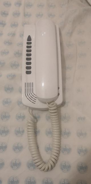 Citofono con elettronica e attacco