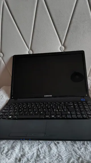 Computer portatile Samsung 15 500GB nero