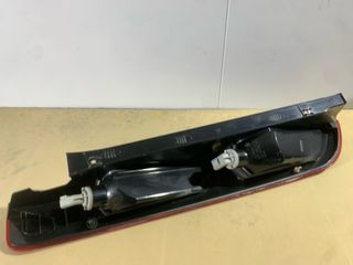 Piloto trasero derecho original Ford Focus II