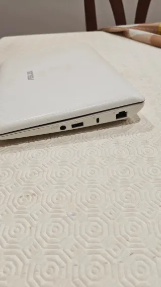 Portátil Asus Blanco