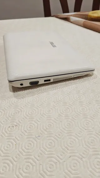 Portátil Asus Blanco