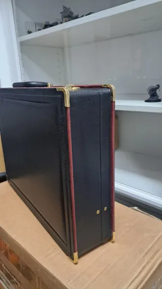 Maletín Polipiel Negro con Combinación