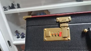 Maletín Polipiel Negro con Combinación