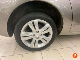 Peugeot 5008 Style 1.6 BlueHDi 88KW (120CV)