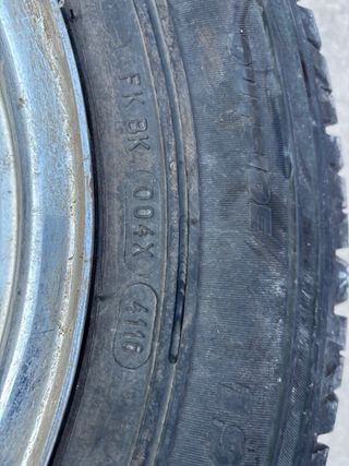 Llantas 15” desplazadas Lada Niva